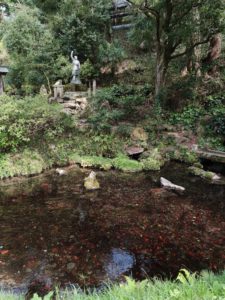 居醒の清水と日本武尊像