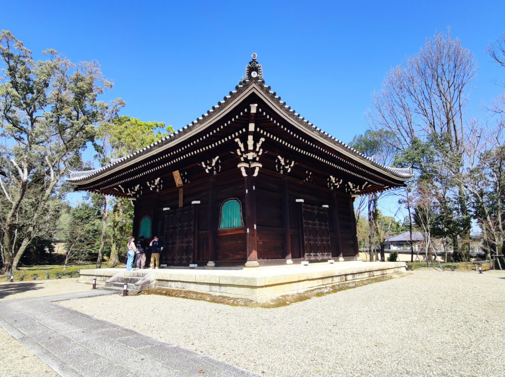 Kyozo (sutra storehouse)