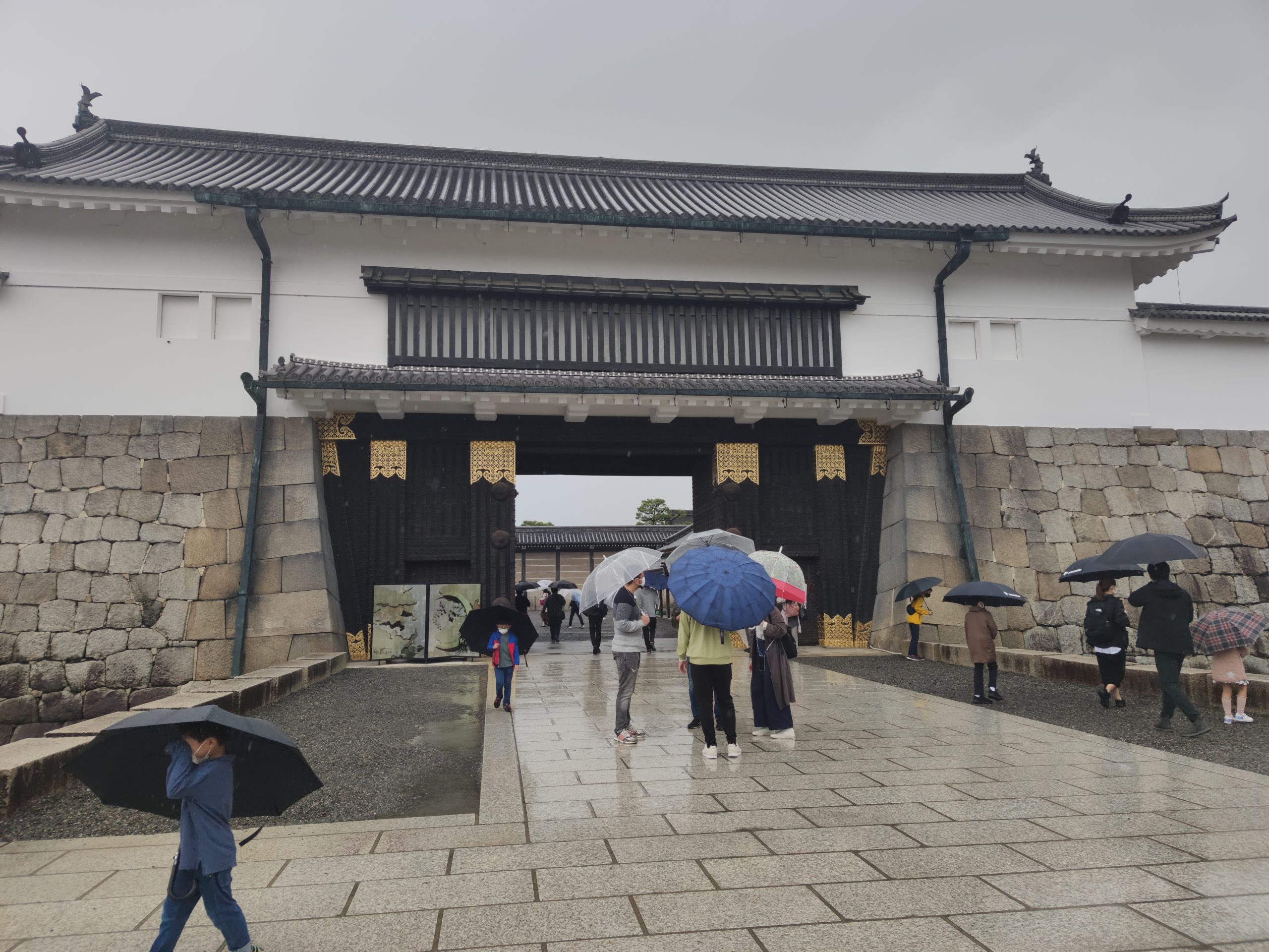 Njio Castle gate